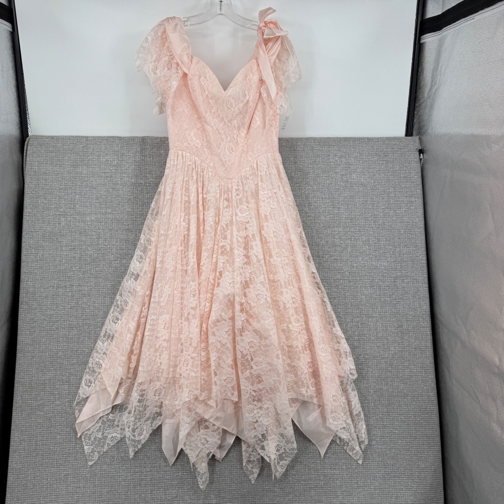 Vintage TD4 Eletra‎ Lace Dress Womens 11/12 Pink Handkerchief Hem Coquette Boho